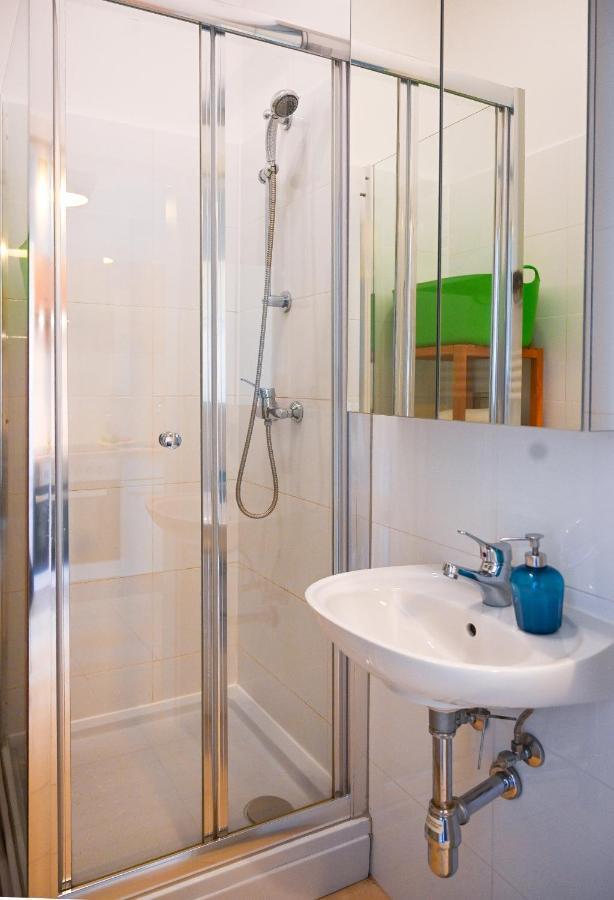 Bright Apartment Augarten Вена Экстерьер фото